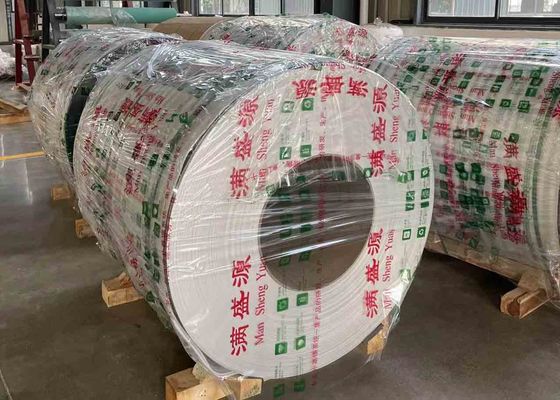 Bobina de alumínio pré-pintada 0,2-0,8 mm Usada na fabricação de acabamentos exteriores automotivos