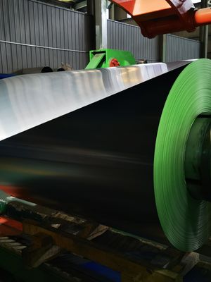 0.15-1.5 mm Espessura bobinas de alumínio pré-pintadas PE / PVDF / SMP revestimento para telhado e teto,