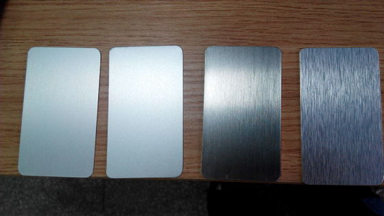 Desenho de fio acabamento de alumínio de liga de bobina de cor 1060 20 Gauge folha de alumínio pré-pintada para painel de máquina de lavar