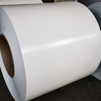 AA3003 0,6 mm Espessura bobina de alumínio pré-pintada em branco utilizada para a produção de painéis de teto