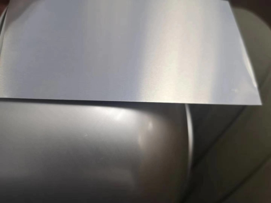 Ligação 1060 HO Temperatura 0,70 mm Espessura 440 mm Diâmetro Discos de alumínio pré-pintados Círculos de alumínio para sinalização de fascia