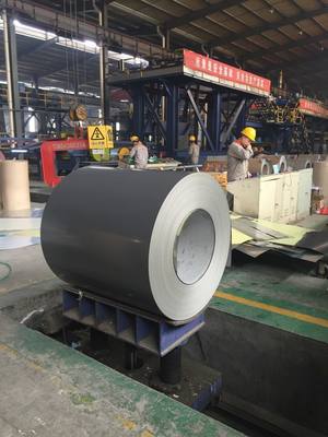 Liga de padrão de padrões de padrões projetados por madeira 3D 3105 0,50 mm de alumínio revestido com revestimento de espessura para porta do obturador de rolos de metal