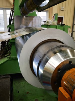 AA1050 H24 0,3MM Bobina de alumínio pré-pintada para tira decorativa