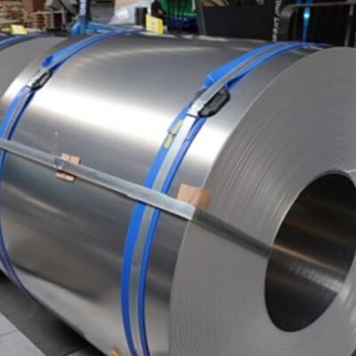 Liga de alumínio 3003 bobina para telhado e revestimento. Espessura 0,5 ∼1,2 mm. Largura 1000 ∼1250 mm. PVDF revestido. Superior resistência à corrosão.